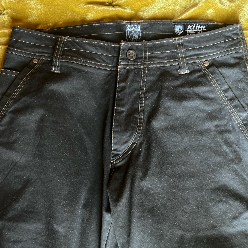 Men's Kuhl Black Slackr Pants Medium